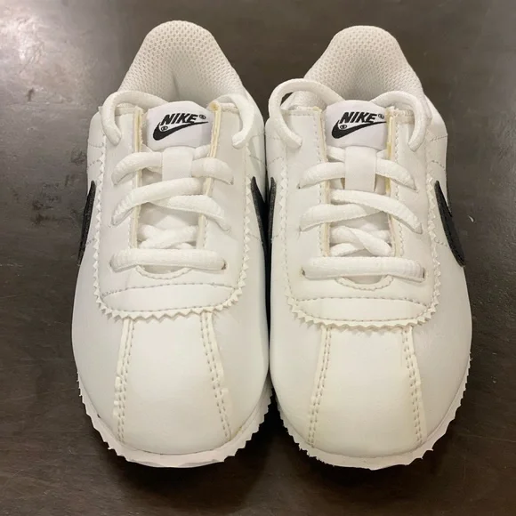 Nike cortez td wht/blk new in original box